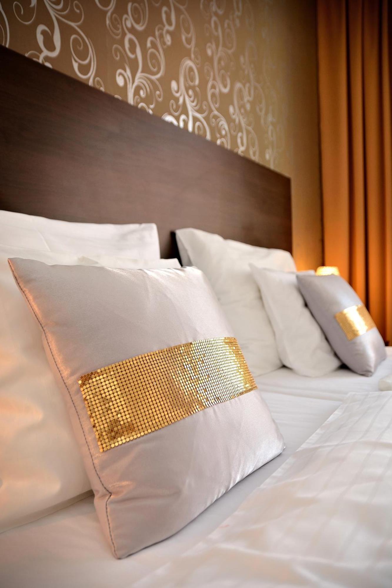 Hotel Atrium Pardubice Eksteriør bilde