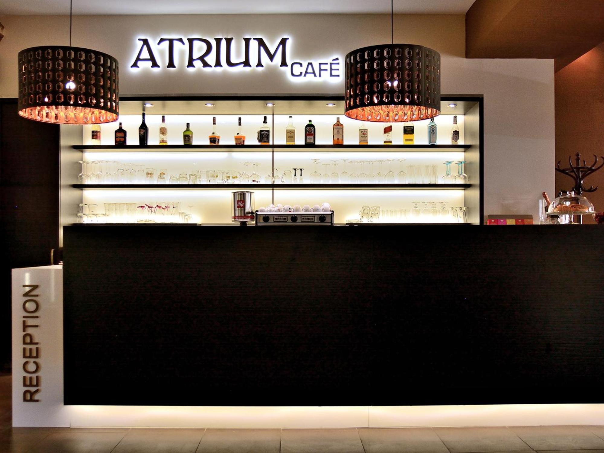 Hotel Atrium Pardubice Eksteriør bilde
