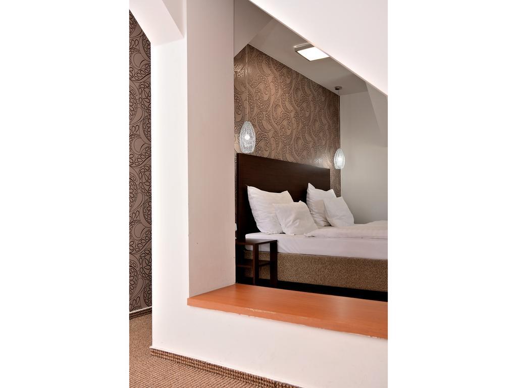 Hotel Atrium Pardubice Eksteriør bilde